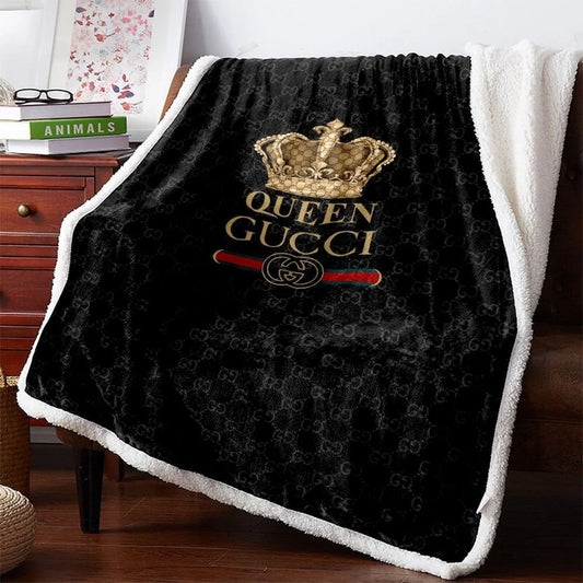 Gucci blanket with logo Queen